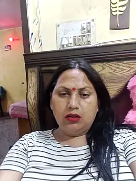 Hotmylips online show from 04/15/26, 03:08