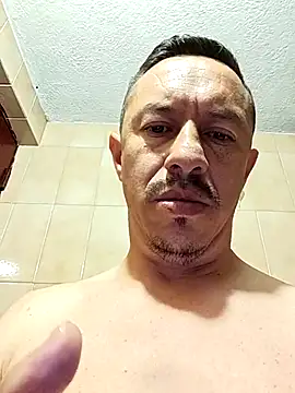 Snapshot of L_hotcream chatting on 02/19/26, 10:11 L hotcream online show from 02/19/26, 10:11