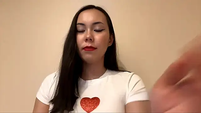 Snapshot of KimYunAh chatting on 12/17/25, 04:24 KimYunAh online show from 12/17/25, 04:24