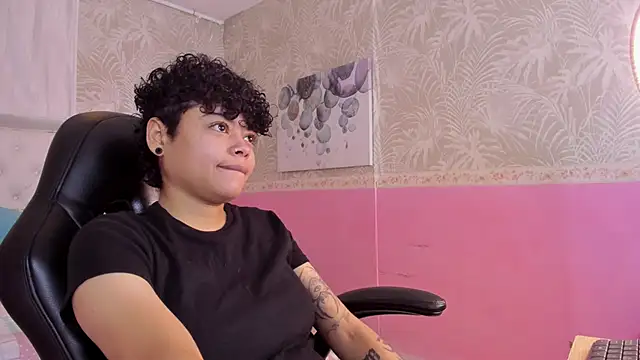 Sasha Venom online show from 12/19/25, 01:07