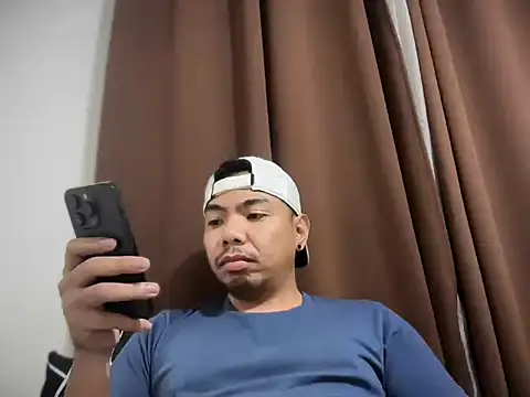 Snapshot of chubbybear_08 chatting on 02/08/26, 06:33 chubbybear 08 online show from 02/08/26, 06:33