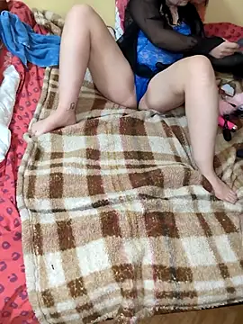 mounette220 online show from 12/19/25, 10:17