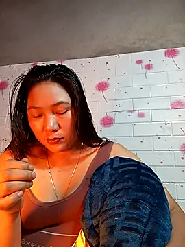 Snapshot of giang0055 chatting on 02/02/26, 01:21 giang0055 online show from 02/02/26, 01:21