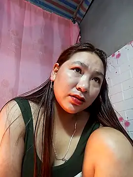 Snapshot of giang0055 chatting on 02/15/26, 03:14 giang0055 online show from 02/15/26, 03:14