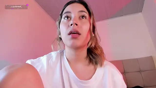 Violet Blazee online show from 04/14/26, 04:40