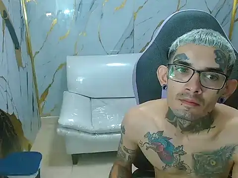 Boy tatto77 online show from 01/11/26, 04:12