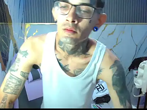 Boy tatto77 online show from 02/23/26, 06:49