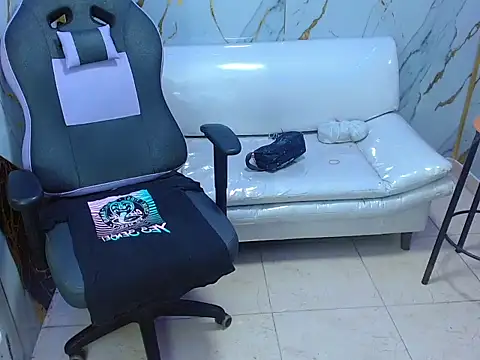 Boy tatto77 online show from 07/14/26, 01:08