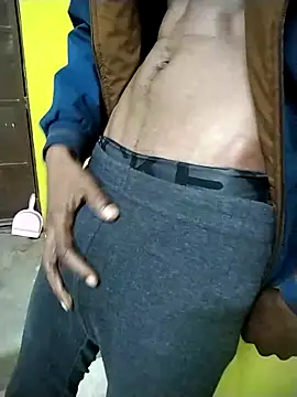 Snapshot of Jordyalnino92 chatting on 12/18/25, 02:34 Jordyalnino92 online show from 12/18/25, 02:34