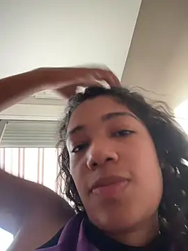 MikaScarlet online show from 04/07/26, 05:35