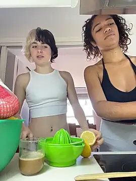 MikaScarlet online show from 04/09/26, 08:42