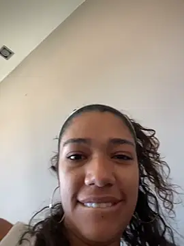 MikaScarlet online show from 04/16/26, 10:49