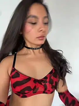 Nicollewest1 online show from 02/20/26, 04:51