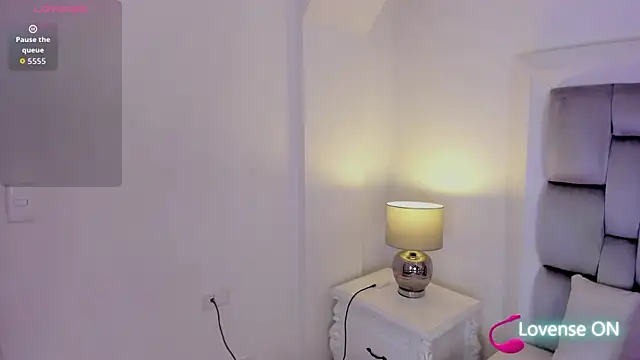 amber  ferrera online show from 04/09/26, 07:52