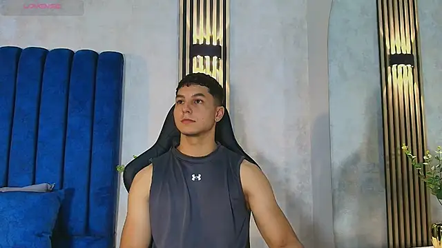 Noah Clarkk online show from 05/28/26, 05:32