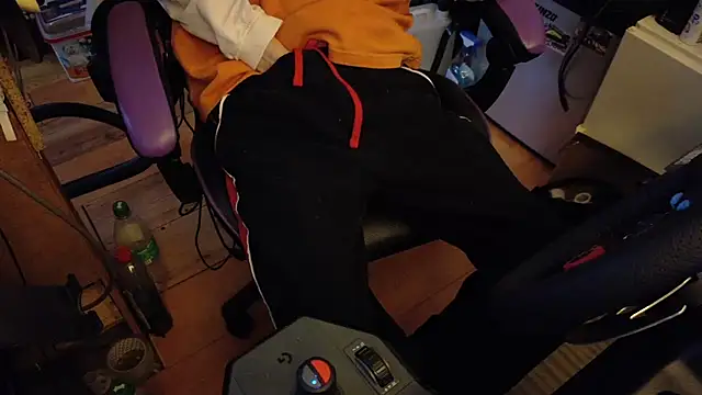 Gay-Versaut online show from 04/19/26, 10:12