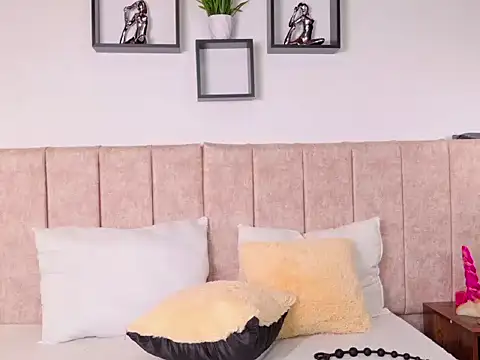 Snapshot of Daikihot chatting on 01/07/26, 04:15 Daikihot online show from 01/07/26, 04:15