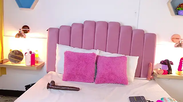 Snapshot of Daikihot chatting on 01/10/26, 04:36 Daikihot online show from 01/10/26, 04:36