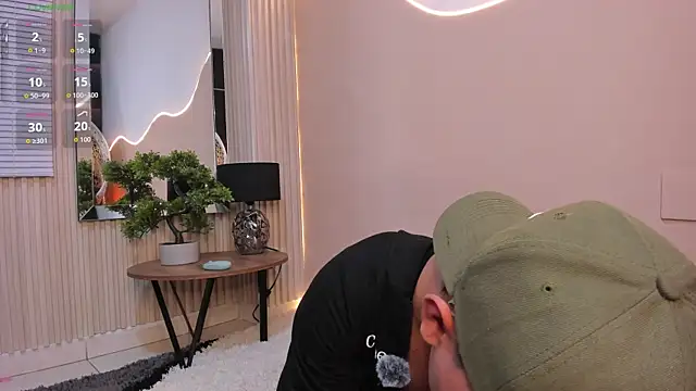 Thristan Leones online show from 12/22/25, 10:51