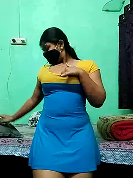 Snapshot of Prishaa_ chatting on 12/19/25, 06:31 Prishaa online show from 12/19/25, 06:31