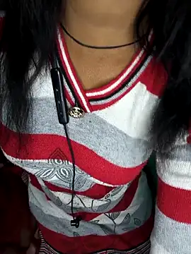 QWEEN7B online show from 12/19/25, 02:35