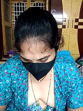 maduri   online show from 02/04/26, 06:47