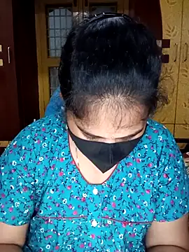 maduri   online show from 02/12/26, 03:29