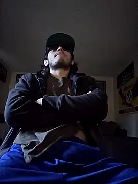 Snapshot of Mr_fromtheback chatting on 03/20/26, 02:22 Mr fromtheback online show from 03/20/26, 02:22