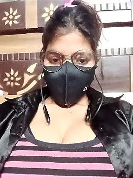 Snapshot of Miya_mona chatting on 02/19/26, 05:20 Miya mona online show from 02/19/26, 05:20