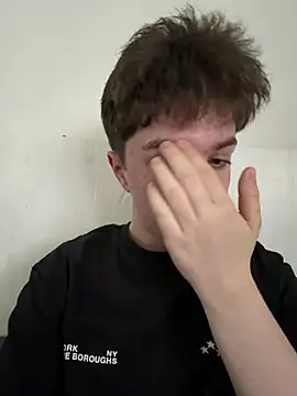 jaaydenx17 online show from 04/29/26, 08:07