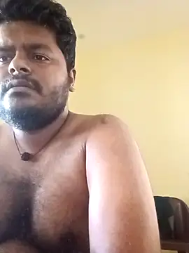 Snapshot of yourwellman chatting on 03/25/26, 01:44 yourwellman online show from 03/25/26, 01:44