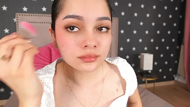 RaquellStar online show from 02/19/26, 05:47