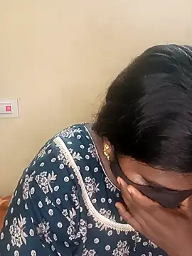 sirisha  9 online show from 04/19/26, 10:56