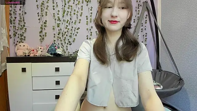 Yoonhee ki online show from 05/03/26, 03:07
