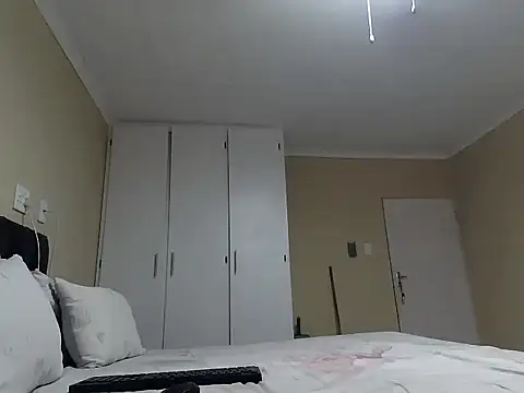 Alaiyasexy online show from 06/17/26, 02:07