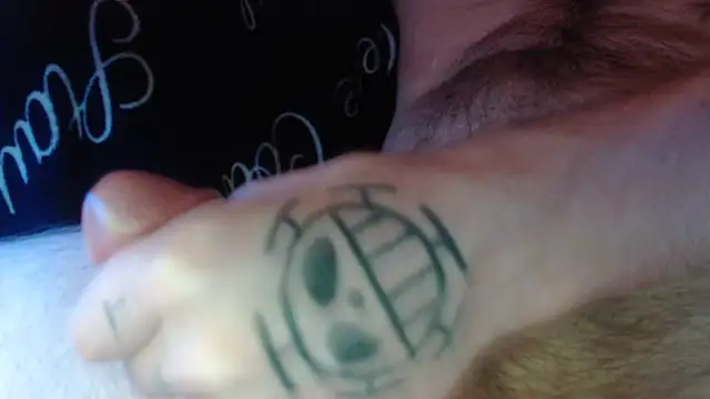 Snapshot of allurhedo chatting on 12/18/25, 02:45 allurhedo online show from 12/18/25, 02:45