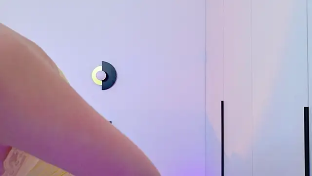 MidnightLily  online show from 04/03/26, 02:20