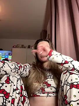 LilyLuck  online show from 12/23/25, 12:19