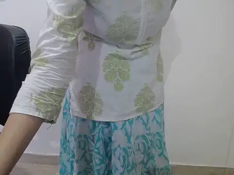 Farhana beautyfull online show from 04/15/26, 04:41