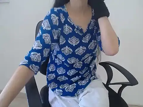 Farhana beautyfull online show from 04/16/26, 04:57