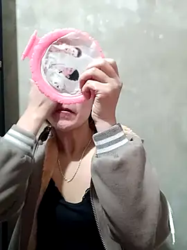 Snapshot of yula-bi chatting on 02/03/26, 09:14 yula-bi online show from 02/03/26, 09:14