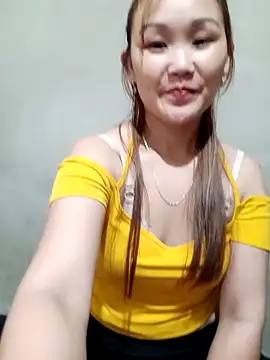 yula-bi online show from 05/11/26, 01:55