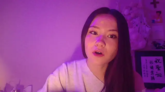 luvvivii online show from 02/04/26, 05:35