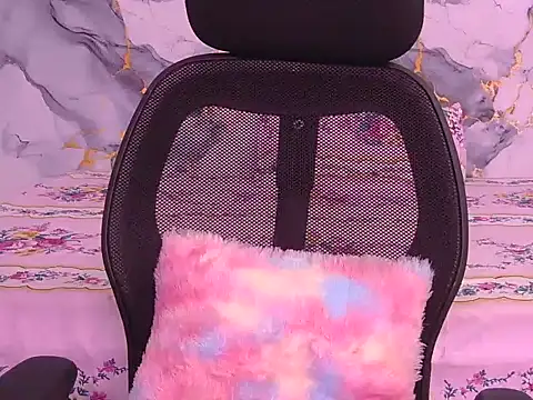 bold-smirthii online show from 02/15/26, 04:53