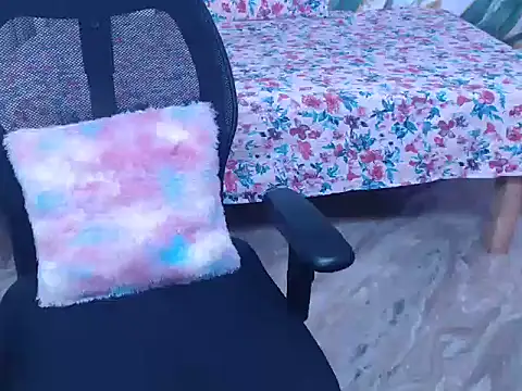 bold-smirthii online show from 02/16/26, 04:19