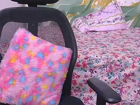 bold-smirthii online show from 02/28/26, 05:08