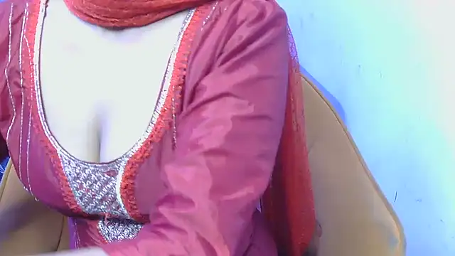 Snapshot of bold-smirthii chatting on 06/11/26, 04:54 bold-smirthii online show from 06/11/26, 04:54