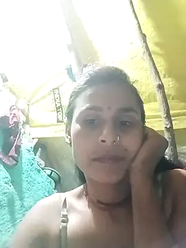 Snapshot of Cuty_priti chatting on 01/05/26, 05:27 Cuty priti online show from 01/05/26, 05:27