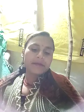 Snapshot of Cuty_priti chatting on 01/08/26, 05:04 Cuty priti online show from 01/08/26, 05:04