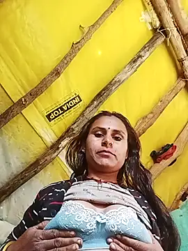 Snapshot of Cuty_priti chatting on 01/12/26, 04:18 Cuty priti online show from 01/12/26, 04:18